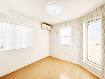 �q�������@�����炽���Ղ�����Ă���z�����������S�̂�D������ݍ��݂܂��I