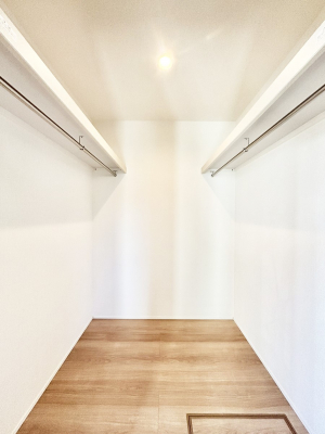 ���̑��@�ߗނ��n���K�[�Ɋ|�����܂܎��[�ł���WIC�B�ߗނ̐������ڂ����₷���ĕ֗��ł��I