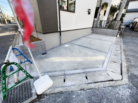 �@�����Ɍ������Ȃ����ԃX�y�[�X�B