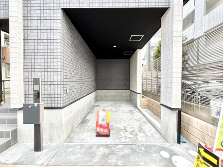 �@�����Ɍ������Ȃ����ԃX�y�[�X�B