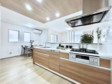 �L�b�`���@�L�X�Ƃ����g������̗ǂ��L�b�`���œ��X�̂��������y�����Ȃ肻��