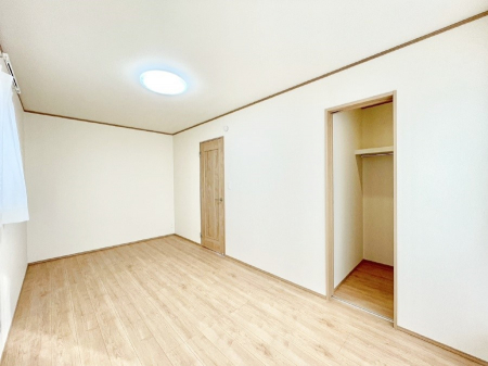 �q�������@�E�H�[�N�C���N���[�[�b�g�����邨�����B�G�߂��Ƃ̓���ւ����s�v�ŕ֗��ł��B