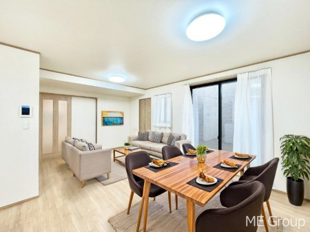 ���r���O�@���Ƒ��̓��₩�Șb�����ŕ�܂�閾�邢���r���O  ���Ƌ��CG�ł�