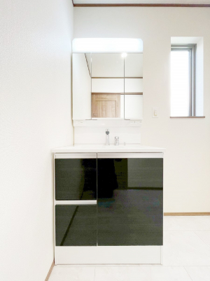 ���ʑ�E���ʏ��@���[�͂Ƌ@�\���ɗD�ꂽ���ʉ��ϑ�