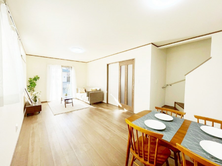 ���r���O�@�傫�ȑ����炽���Ղ�̗z���ƕ����������郊�r���O