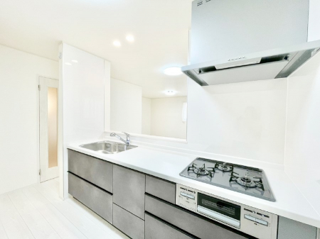 �L�b�`���@���������Ȃ��炲�Ƒ��Ƃ̉�b���y���߂�ΖʃJ�E���^�[�L�b�`��