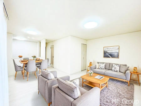 ���r���O�@�������������͋C�̂k�c�j�͉Ƒ��݂�Ȃ̉��K��ԁ��Ƌ��CG�ł�