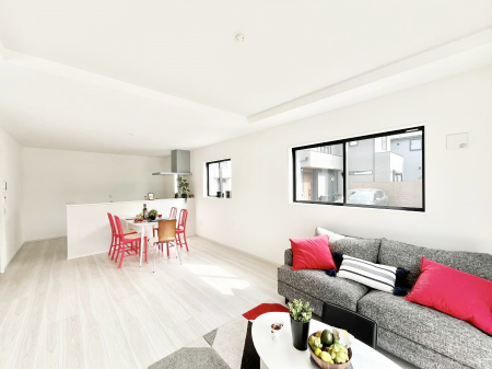 ���̑����ρ@�Ƒ������R�ƏW�܂�e���̃X�y�[�X�ɂȂ肻��