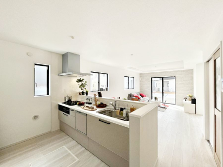 �L�b�`���@���������Ȃ��炲�Ƒ��Ƃ̉�b���y���߂�ΖʃJ�E���^�[�L�b�`��