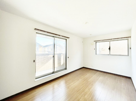 ���̑����ρ@�o���R�j�[���J�������v���X���Ă����m��