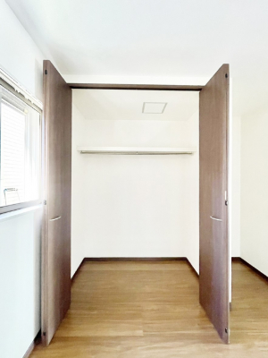 ���[�@�S�����N���[�[�b�g�t��