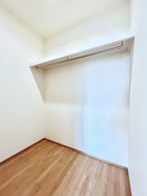 ���̑��@�ߗނ��n���K�[�Ɋ|�����܂܎��[�ł���WIC�B�ߗނ̐������ڂ����₷���ĕ֗��ł��I