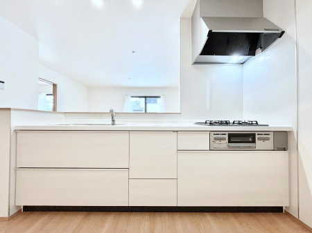 �L�b�`���@�������������I�ɁA�y�����I�V�X�e���L�b�`��  