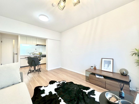 ���r���O�@�������������͋C�̂k�c�j�͉Ƒ��݂�Ȃ̉��K���