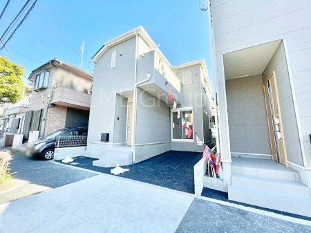 ���n�O�ώʐ^�@�������ꂽ�O�ρA�㎿�ȏZ��Ԃ��L���鎺���͉i�����S���ĉ߂�����Z���ł��B