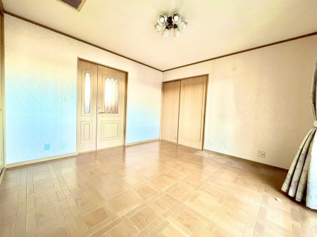 ���r���O�@�������������͋C�̂k�c�j�͉Ƒ��݂�Ȃ̉��K���  