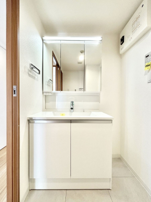 ���ʑ�E���ʏ��@������������ʉ��ώ��Œ��̐g�x�x�����K  