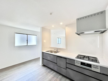 �L�b�`���@�L�X�Ƃ����g������̗ǂ��L�b�`���œ��X�̂��������y�����Ȃ肻��