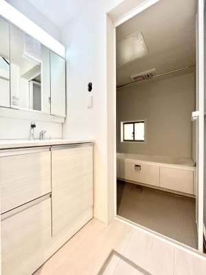 ���̑��@�������̂�����K��Ԃł��B�����̐g�x�x���C�����ǂ����g�������܂��B 