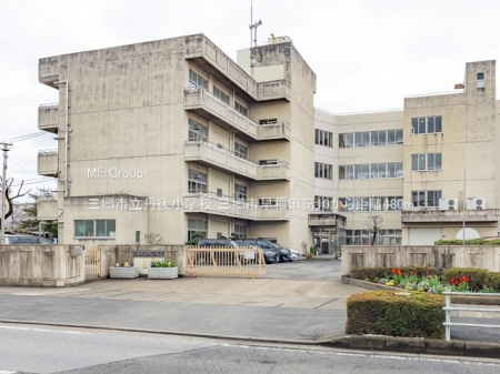 ���ӊ��@���w�Z 480m �O���s���O�㏬�w�Z