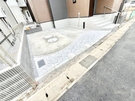 �@�����Ɍ������Ȃ����ԃX�y�[�X�B