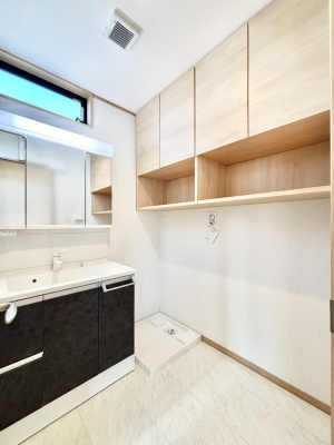 ���ʑ�E���ʏ��@�������̂�����K��Ԃł��B�����̐g�x�x���C�����ǂ����g�������܂��B 