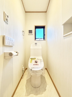 �g�C���@�g�C����1�K��2�K���ꂼ��ɔz�u����Ă��ĂƂĂ��֗��ł��B 