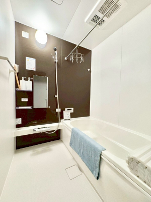 �����@����̔�������Ă���閾�邢�������̂���o�X���[��