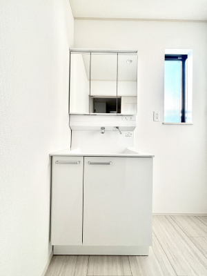 ���ʑ�E���ʏ��@�傫�����₷���O�ʋ��Ő�����������ʑ�́A�g�����Ȃ݃`�F�b�N�┧�̂������ɂ������߂ł��B 