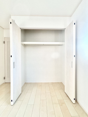 ���[�@�����Ղ�̎��[�X�y�[�X�ŉ��K�ɕ�点���� 