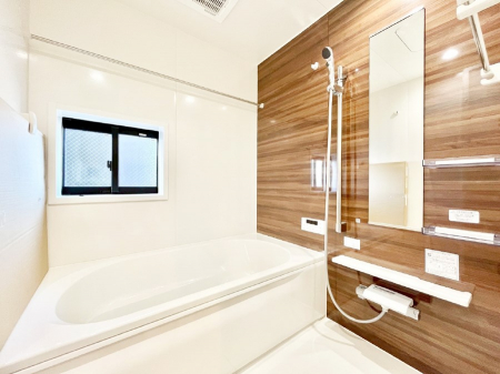 �����@����̔�������Ă���閾�邢�������̂���o�X���[��