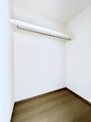 ���̑��@�ߗނ��n���K�[�Ɋ|�����܂܎��[�ł���WIC�B�ߗނ̐������ڂ����₷���ĕ֗��ł��I