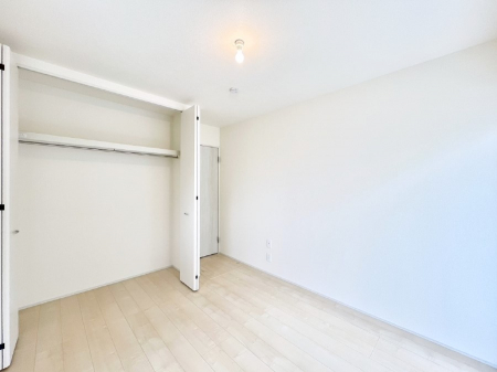 ���[�@�m���̃N���[�[�b�g�B���s��������̂Ō���̈ߗނ�����������܂�܂��B