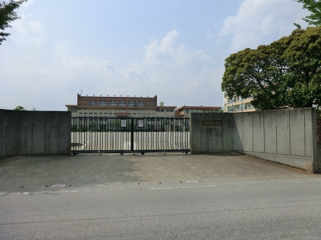 ���ӊ��@���w�Z 1100m ����s���V���쏬�w�Z