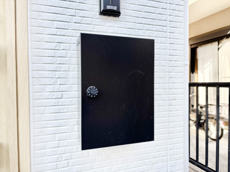 ���̑��@�V���v���f�U�C���̃|�X�g�B