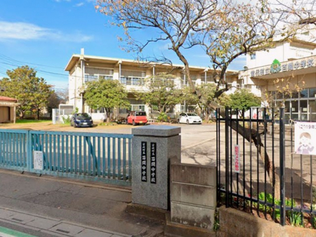 ���ӊ��@���w�Z 571m �{�㒬���S�Ԓ��w�Z