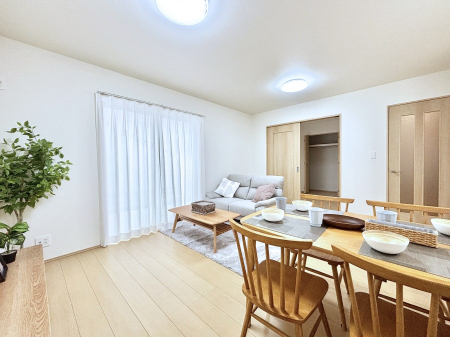 ���̑����ρ@�Ƒ������R�ƏW�܂�e���̃X�y�[�X�ɂȂ肻��