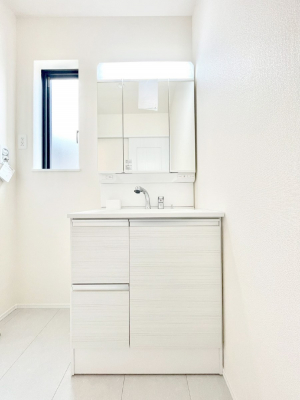 ���ʑ�E���ʏ��@�傫�����₷���O�ʋ��Ő�����������ʑ�́A�g�����Ȃ݃`�F�b�N�┧�̂������ɂ������߂ł��B 