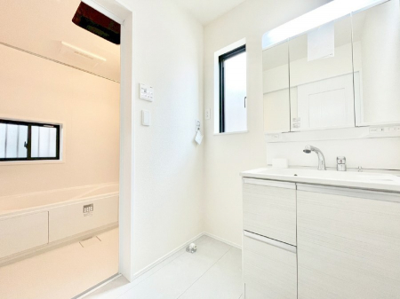 ���̑��@���̂��閾�邢�����h���[�X�y�[�X