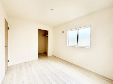 �Q���@�E�H�[�N�C���N���[�[�b�g�����邨�����B�G�߂��Ƃ̓���ւ����s�v�ŕ֗��ł��I