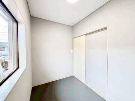 ���[�@2�K�T�[�r�X���[���B���[�E�e�����[�N�E��X�y�[�X�ȂǑ��ʂȎg�������ł��܂��B