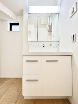 ���ʑ�E���ʏ��@���[�͂Ƌ@�\���ɗD�ꂽ���ʉ��ϑ� 