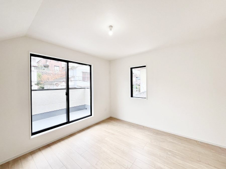 �Q���@���邢�o���R�j�[�T�C�h�ɗm����ݒu�B�ڊo�߂̗ǂ��Q���ɁB    