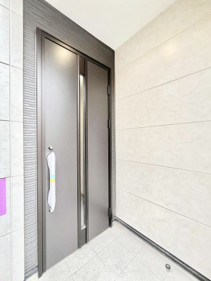 ���ց@�Z�܂��̊�����o����A���փh�A�B  