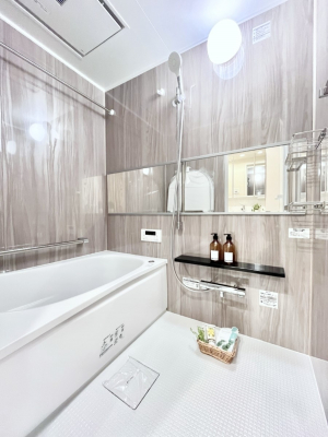 �����@����̔�������Ă���閾�邢�������̂���o�X���[��  