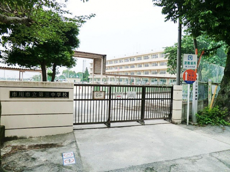 ���ӊ��@���w�Z 1500m �s��s����O���w�Z