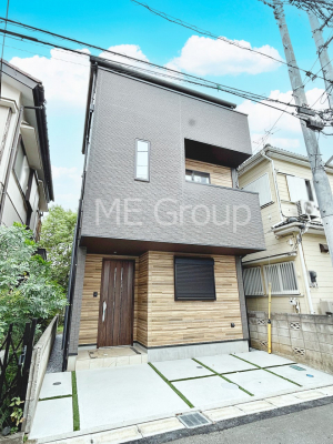 ���n�O�ώʐ^�@�������ꂽ�O�ρA�㎿�ȏZ��Ԃ��L���鎺���͉i�����S���ĉ߂�����Z���ł��B