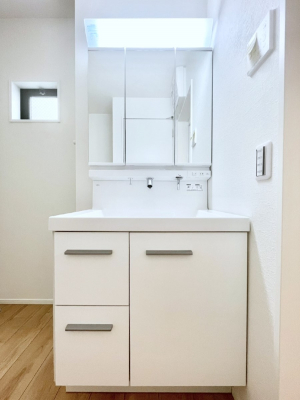 ���ʑ�E���ʏ��@�傫�����₷���O�ʋ��Ő�����������ʑ�́A�g�����Ȃ݃`�F�b�N�┧�̂������ɂ������߂ł��B 