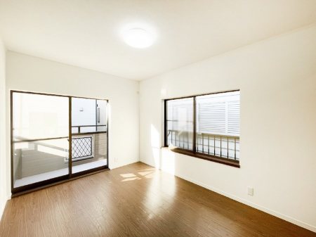 �Q���@���邢�o���R�j�[�T�C�h�ɗm����ݒu�B�ڊo�߂̗ǂ��Q���ɁB