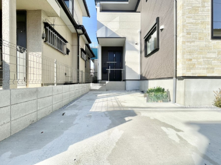 �@�����Ɍ������Ȃ����ԃX�y�[�X�B